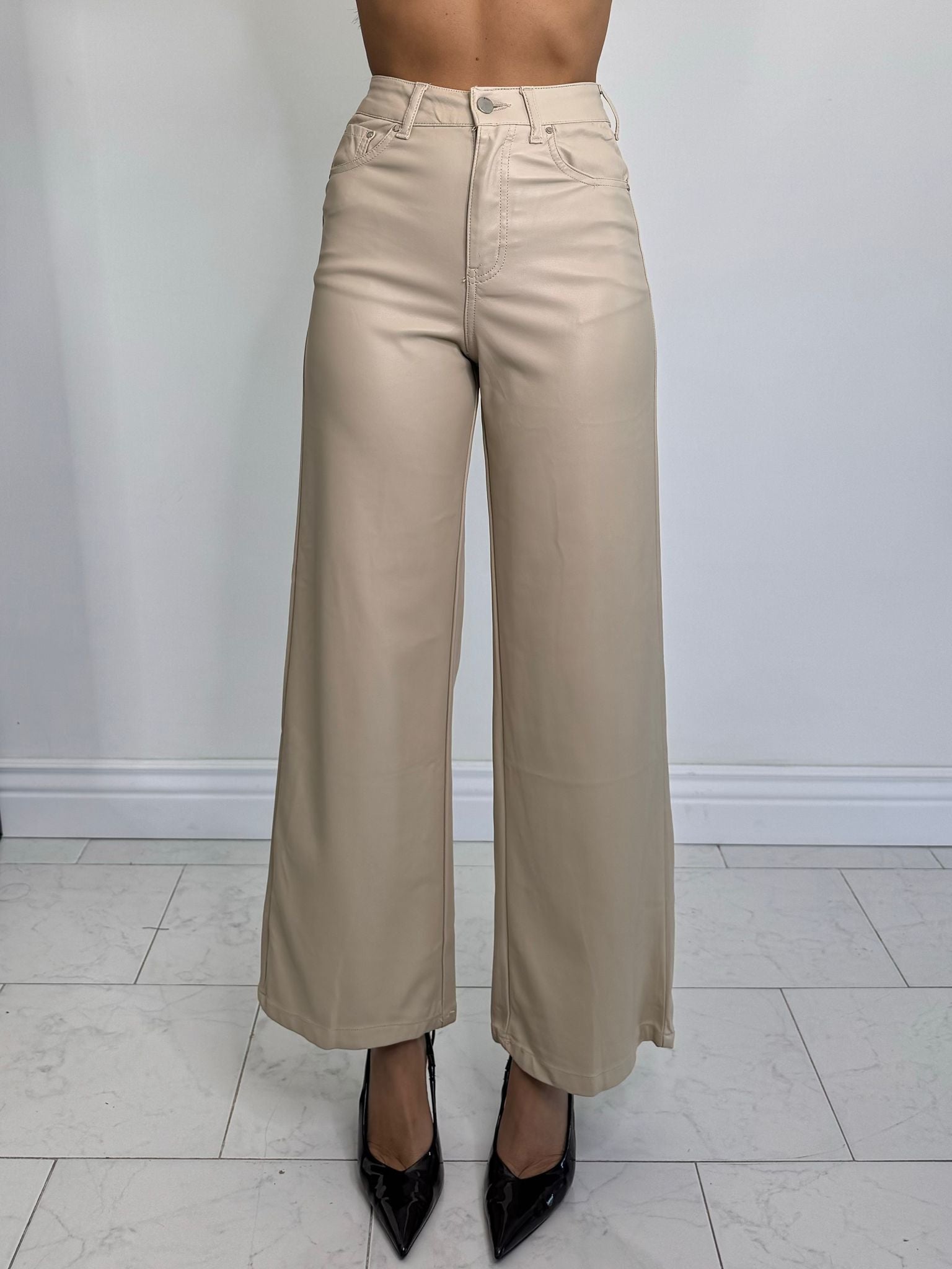 Pantalone ecopelle panna