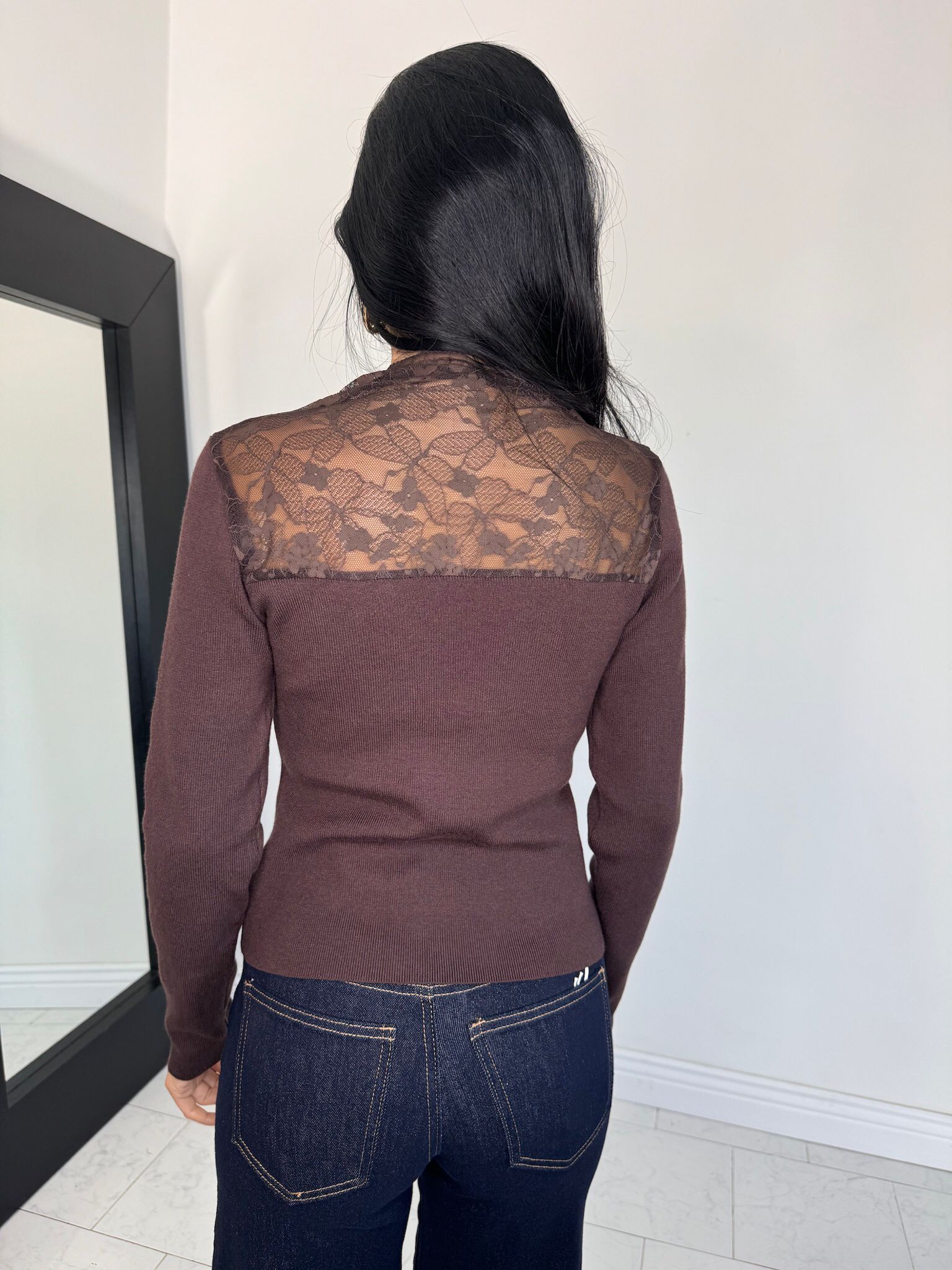 Maglia scollo pizzo marrone