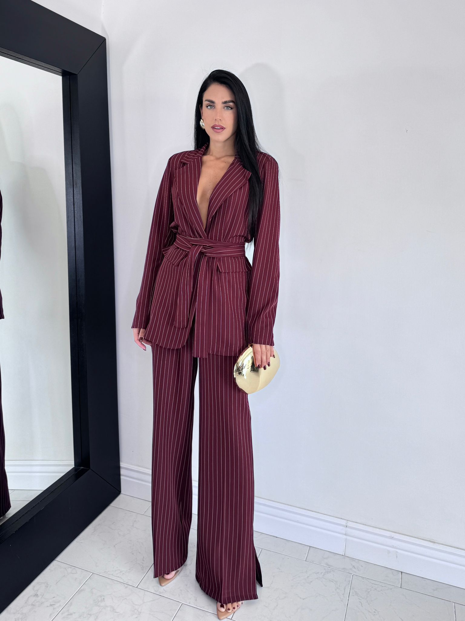 Tailleur gessato bordeaux