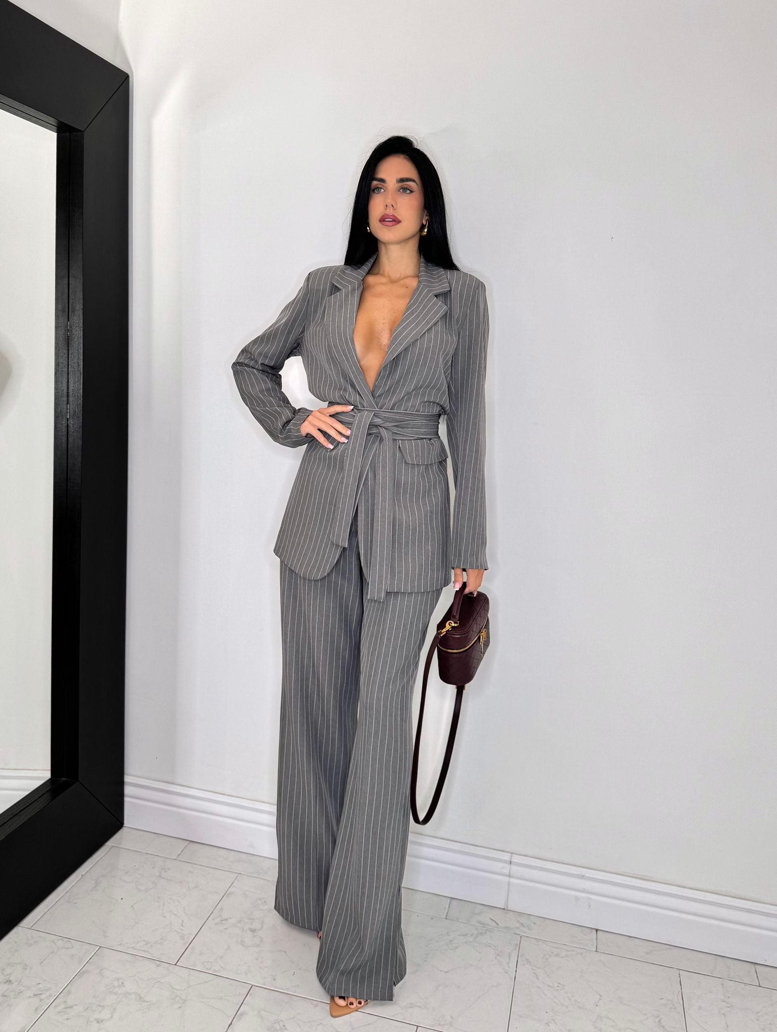 Tailleur gessato grigio