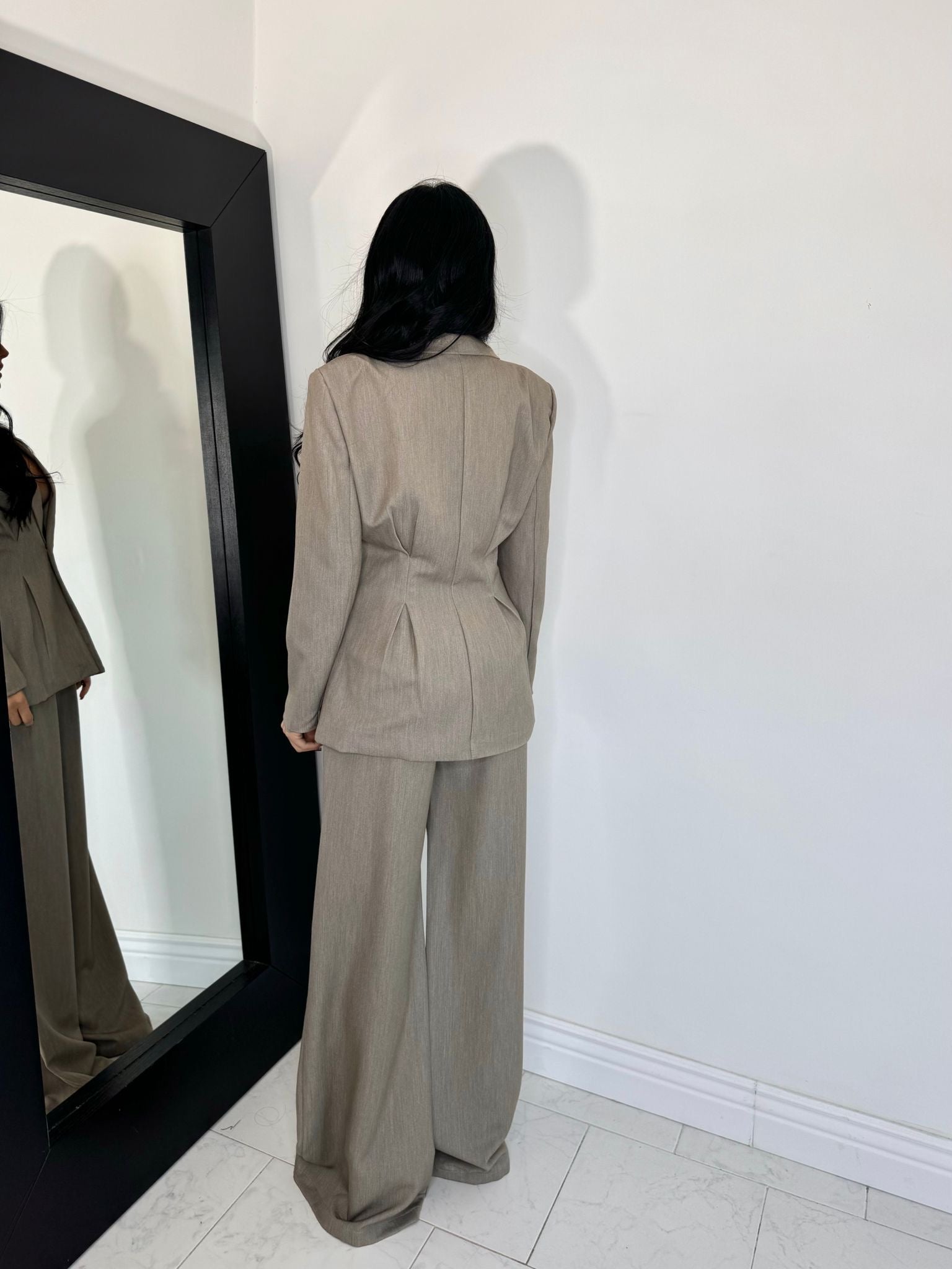 Tailleur royal beige