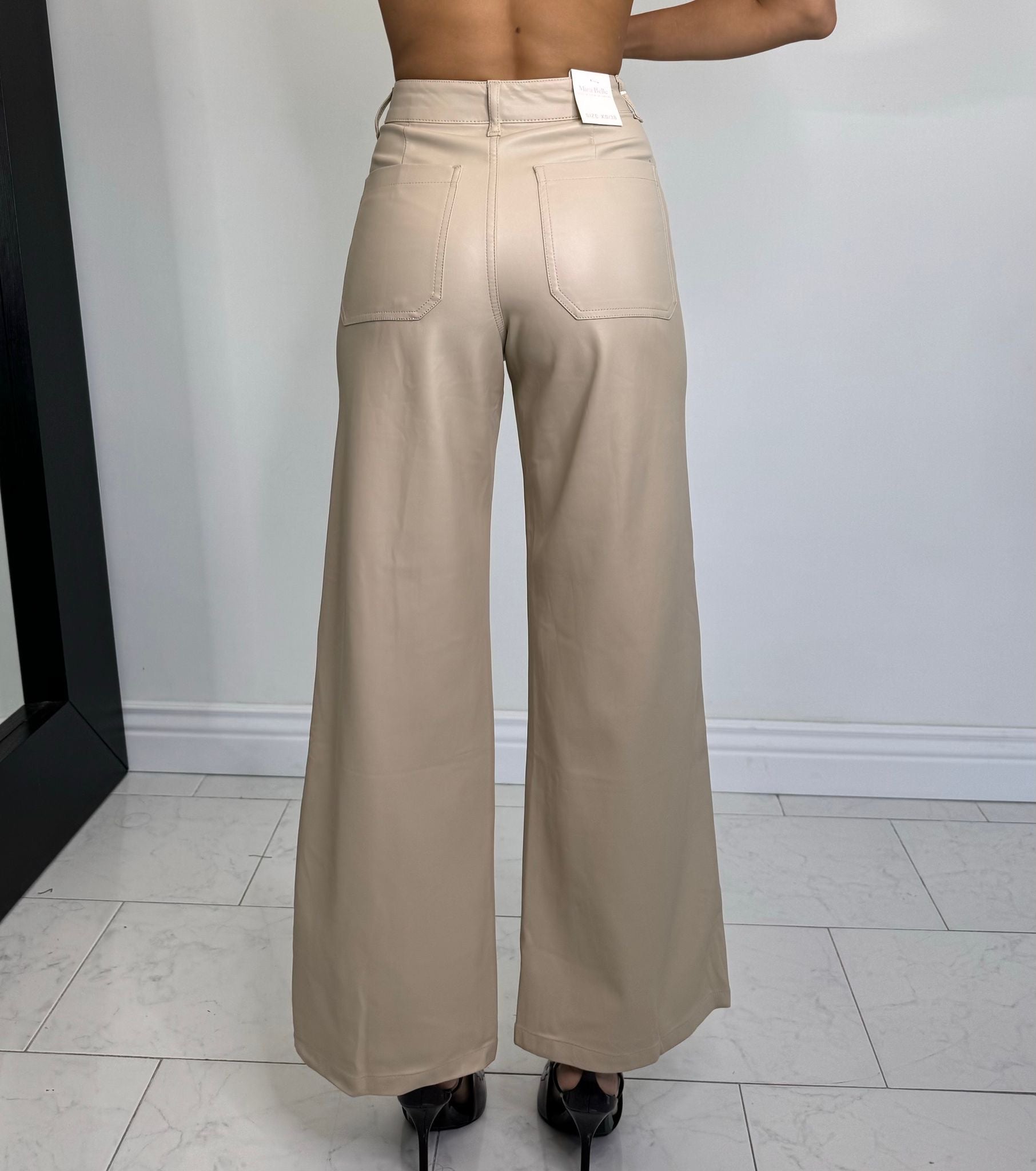 Pantalone ecopelle panna