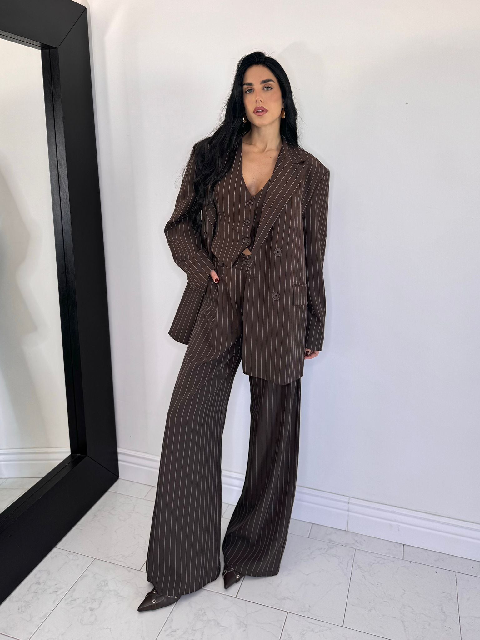 Tailleur tre pezzi marrone