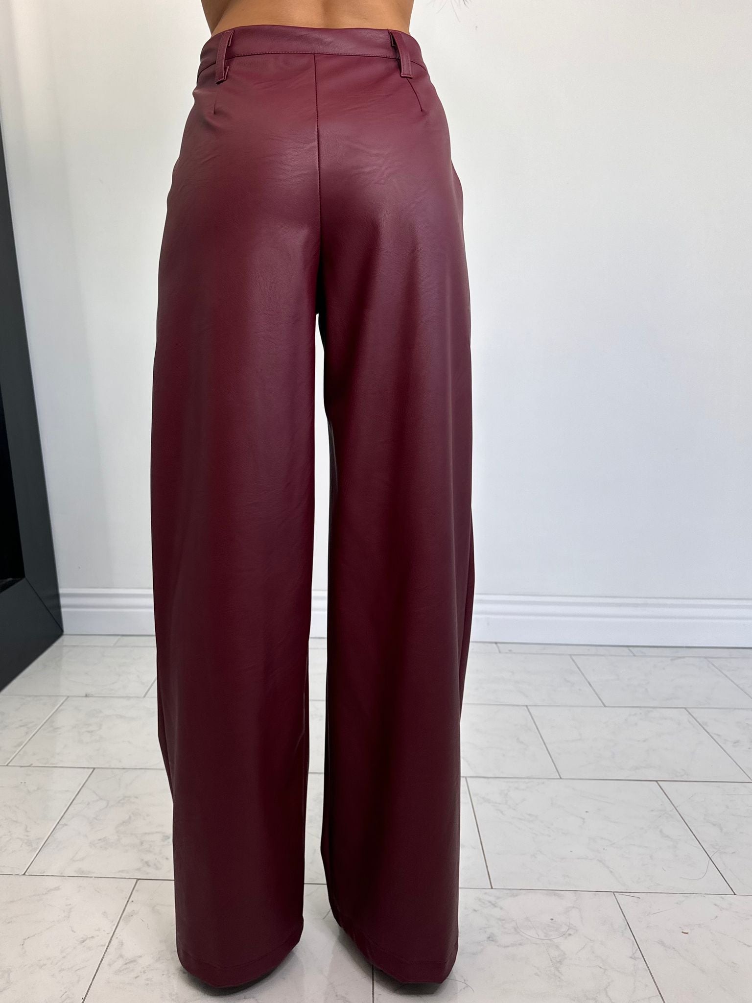 Pantalone ecopelle bordeaux